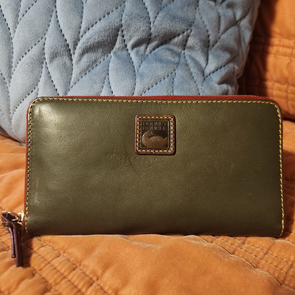 Dooney & Bourke Florentine Fern Leather Wallet